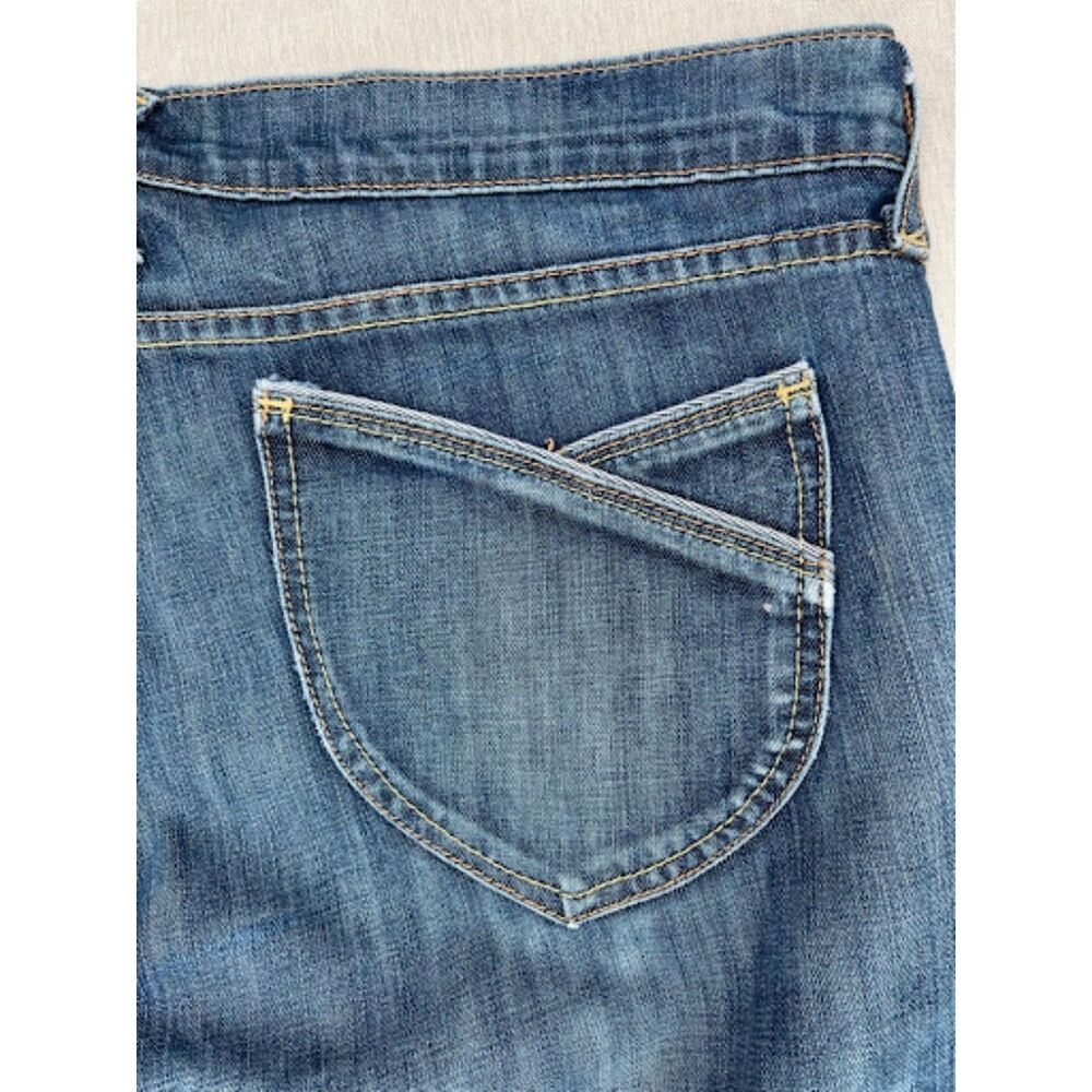 Y2K Vintage Old Navy Lowest Rise Flare Jeans Size 14 Utility Pocket Denim - Picture 10 of 10